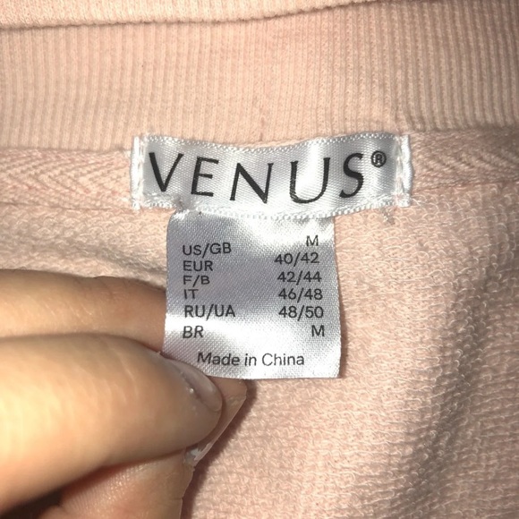 Pink sweater with V neck chocker style - Picture 4 of 5